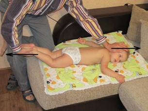 Приёмы мануальной терапии для воздействия на шейный отдел новорождённого 2